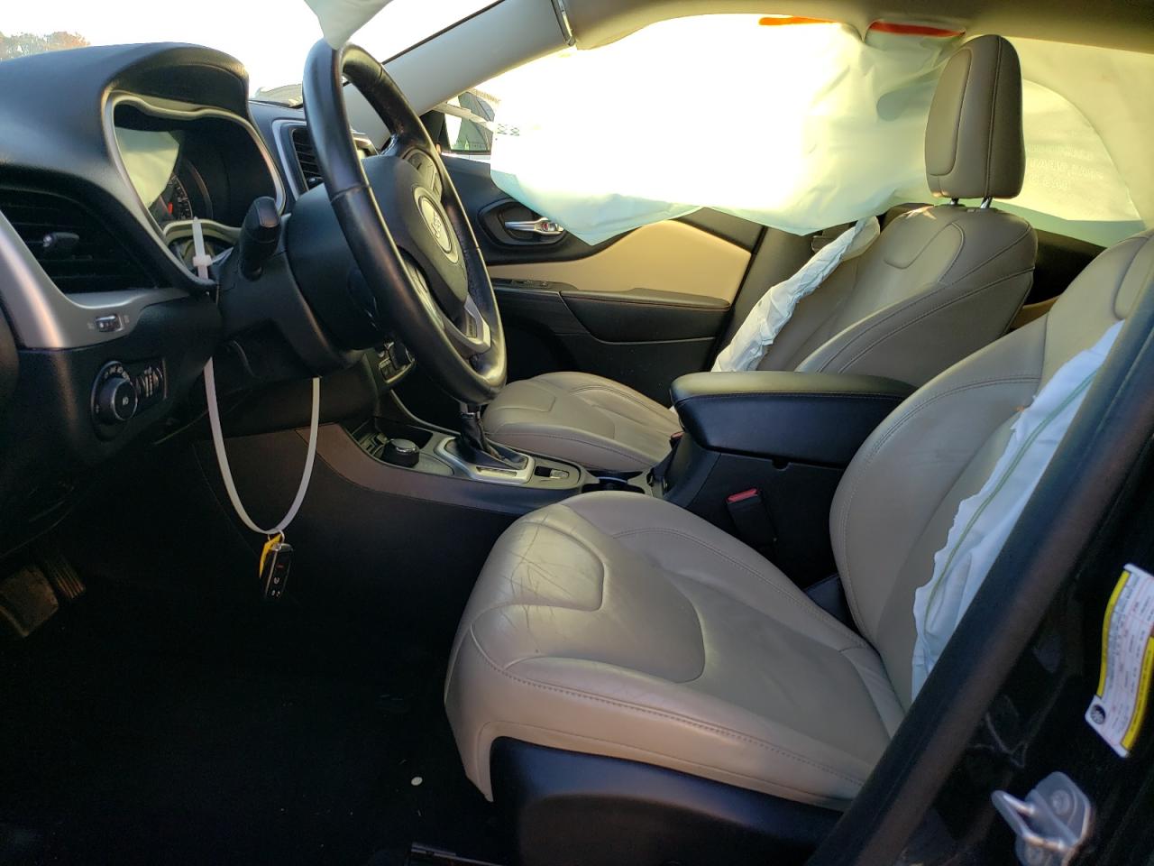 2015 Jeep Grand Cherokee - Image 7