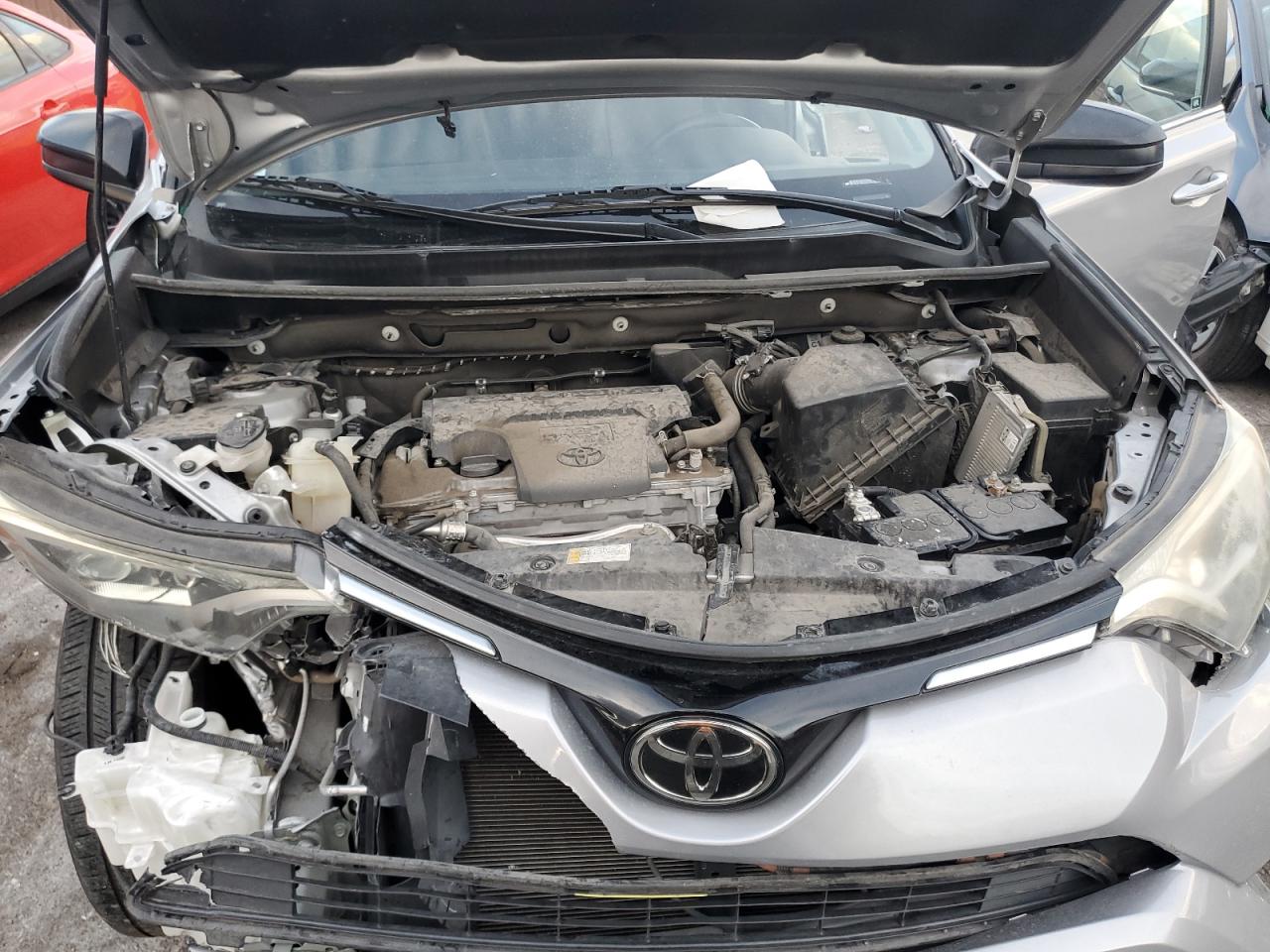2018 Toyota RAV 4 - Image 12
