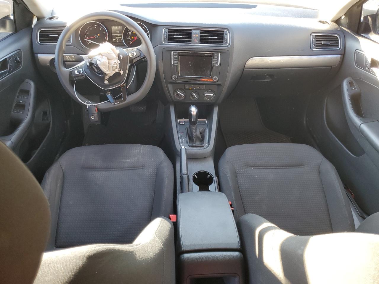 2016 Volkswagen Jetta - Image 8