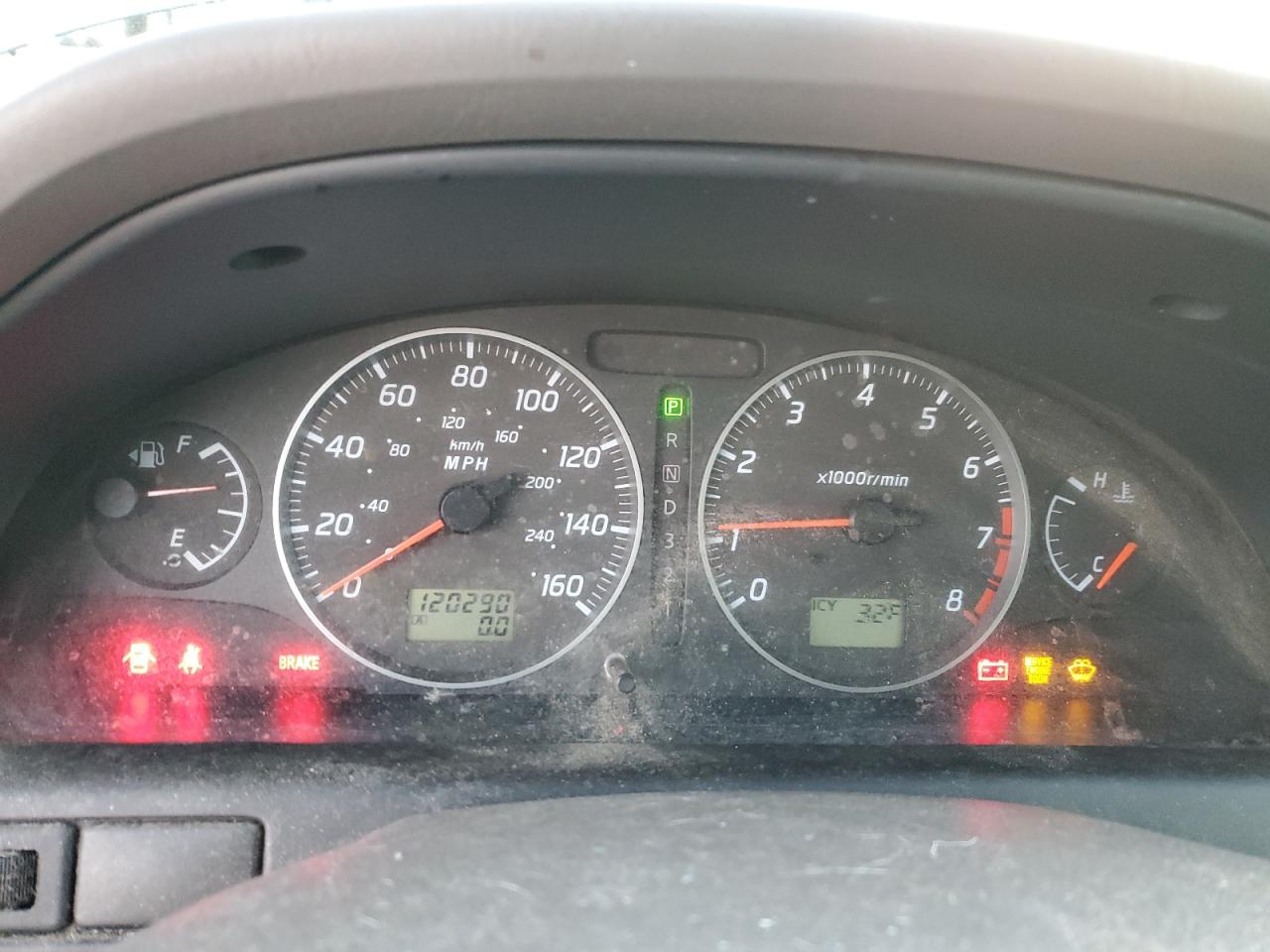 2002 Nissan Maxima - Image 9