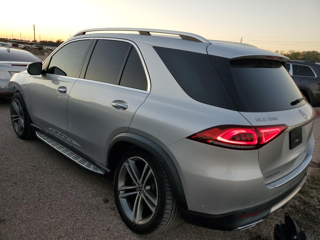 2020 Mercedes-Benz GLE - Image 2