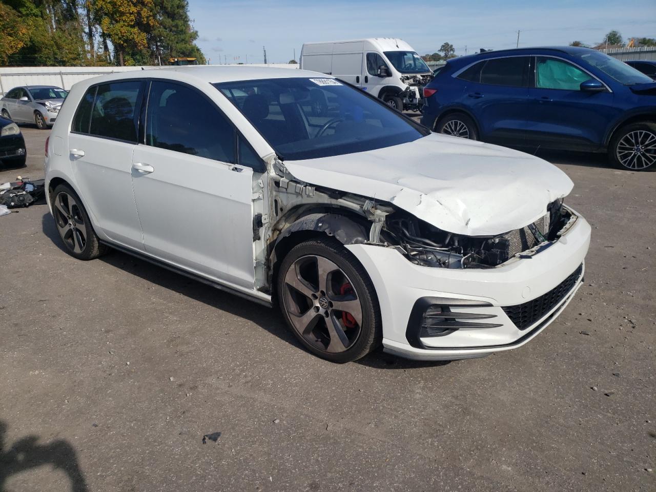 2019 Volkswagen GTI - Image 4