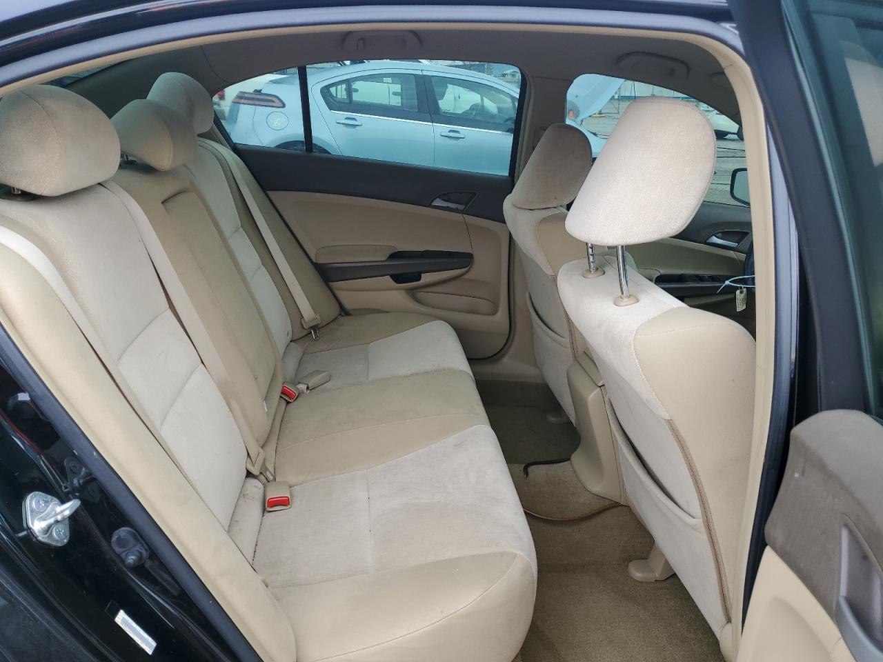 2009 Honda Accord - Image 10