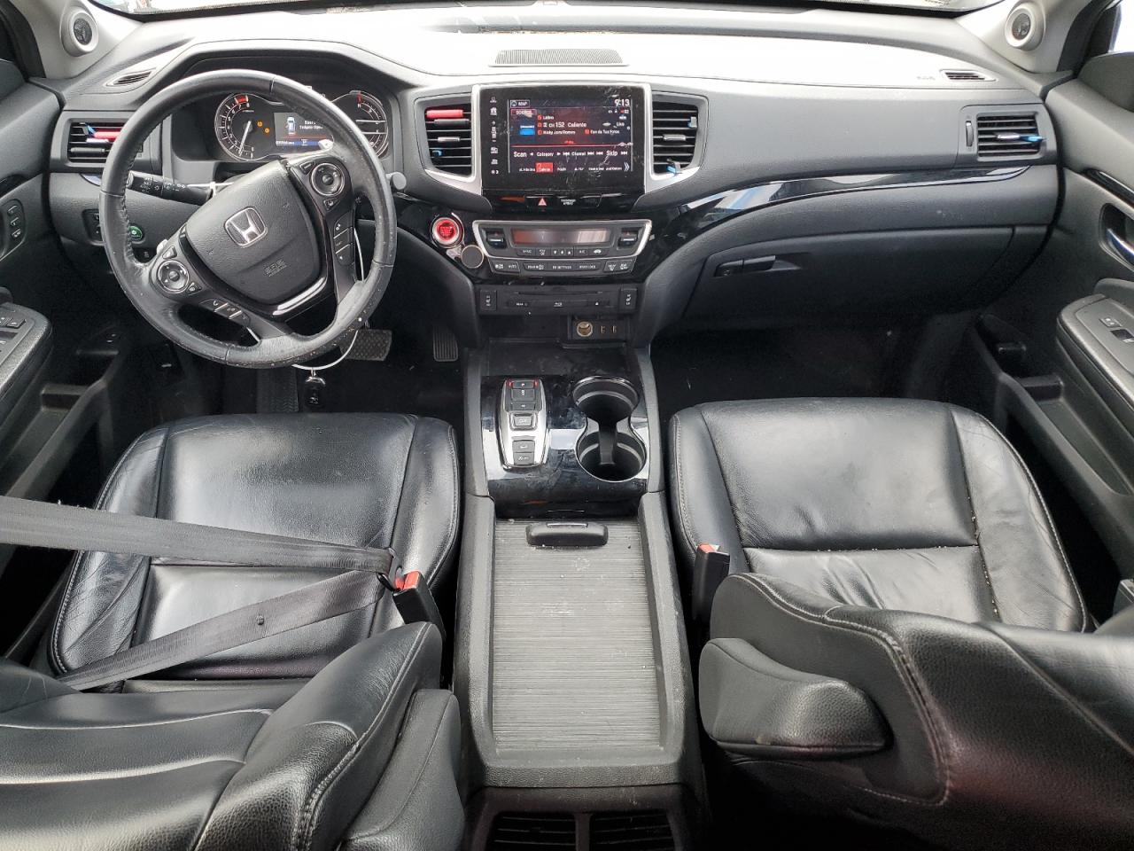 2017 Honda Pilot - Image 8