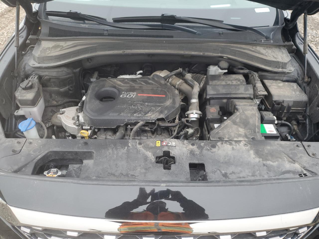 2020 Hyundai Santa Fe - Image 13