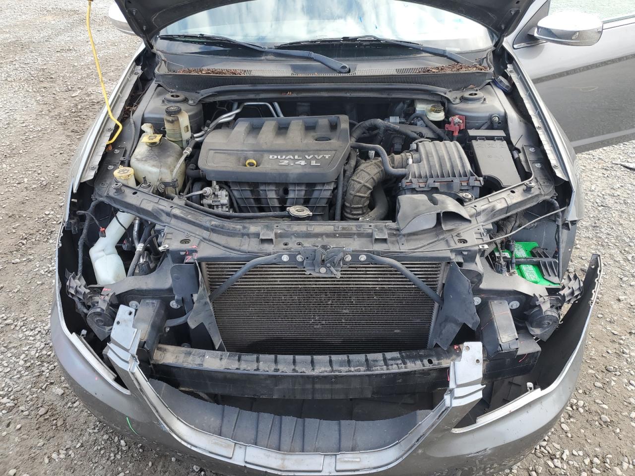 2012 Chrysler 200 - Image 11