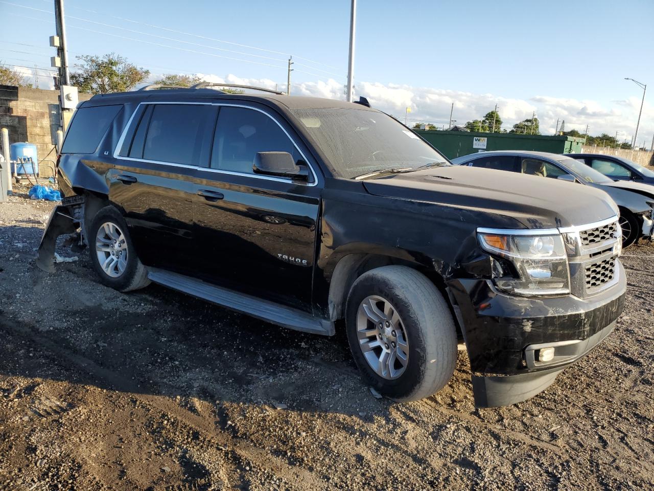 VIN 1GNSCBKC7GR324546 2016 CHEVROLET TAHOE no.4