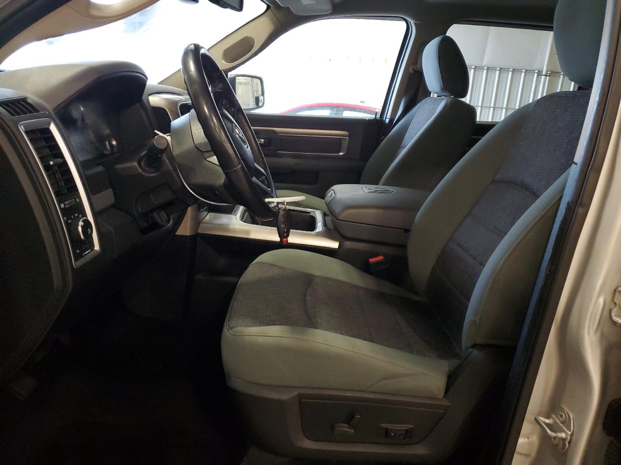 2017 RAM 1500 - Image 7