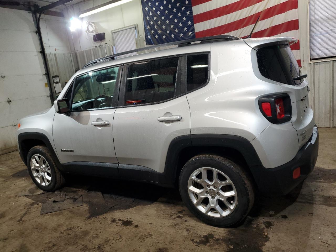 VIN ZACCJBBB4HPG16522 2017 JEEP RENEGADE no.2