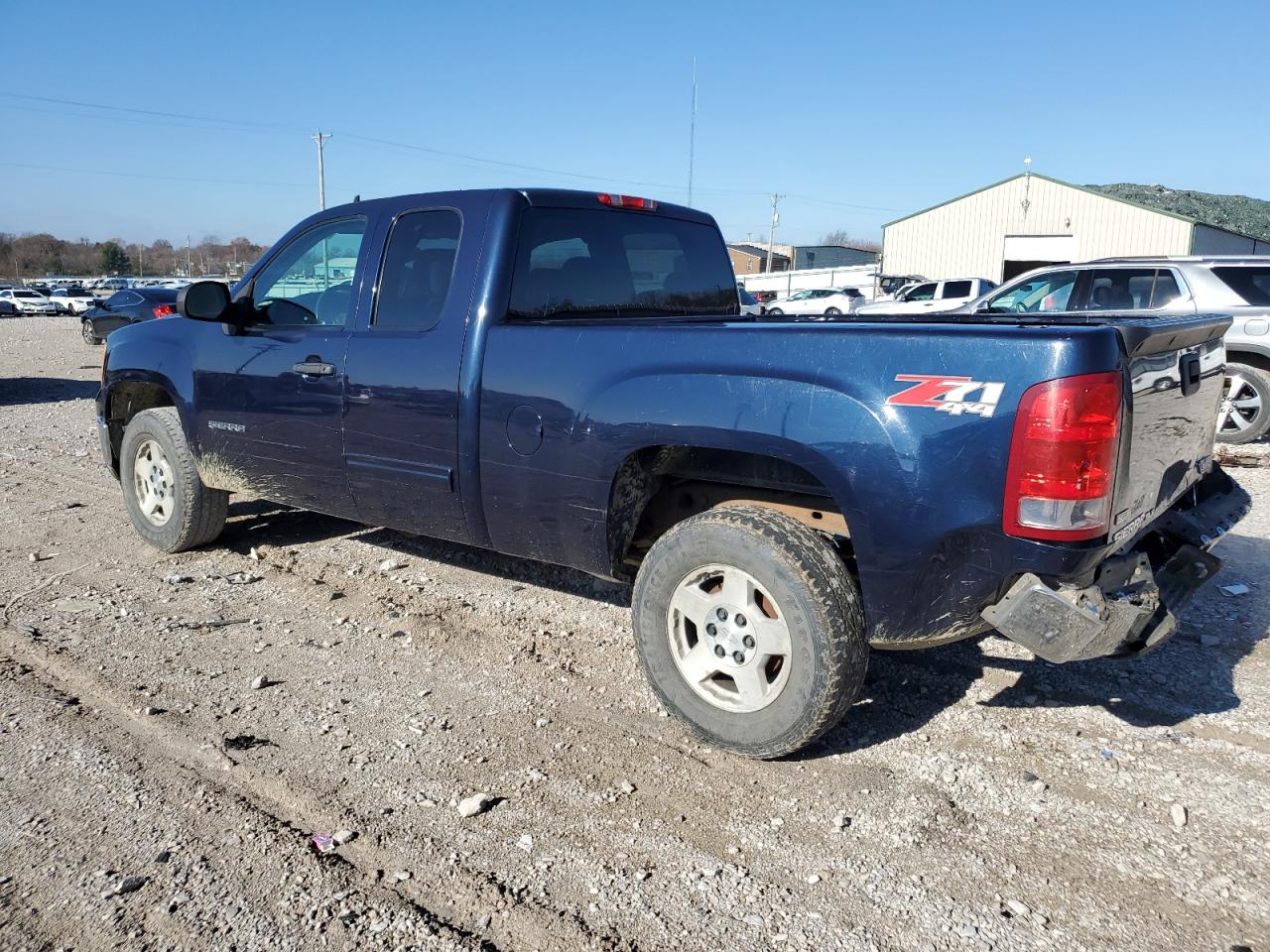 2011 GMC Sierra - Image 2