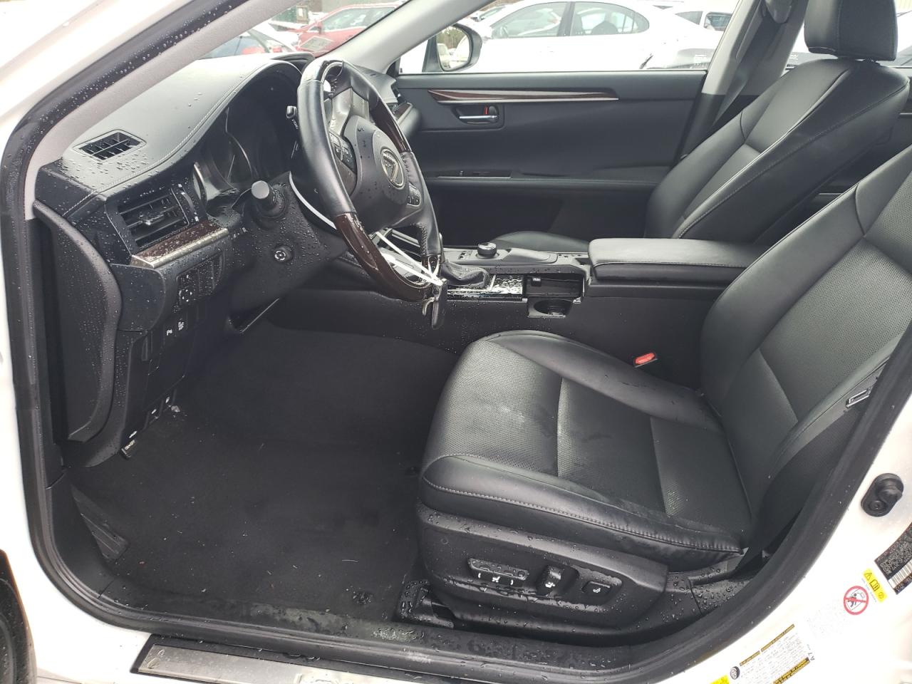 2016 Lexus ES - Image 7