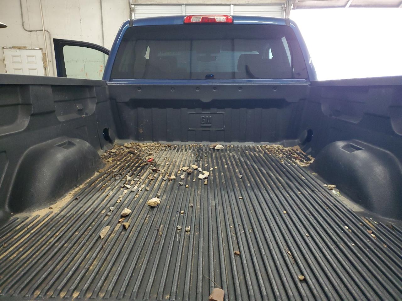 2015 Chevrolet Silverado - Image 10