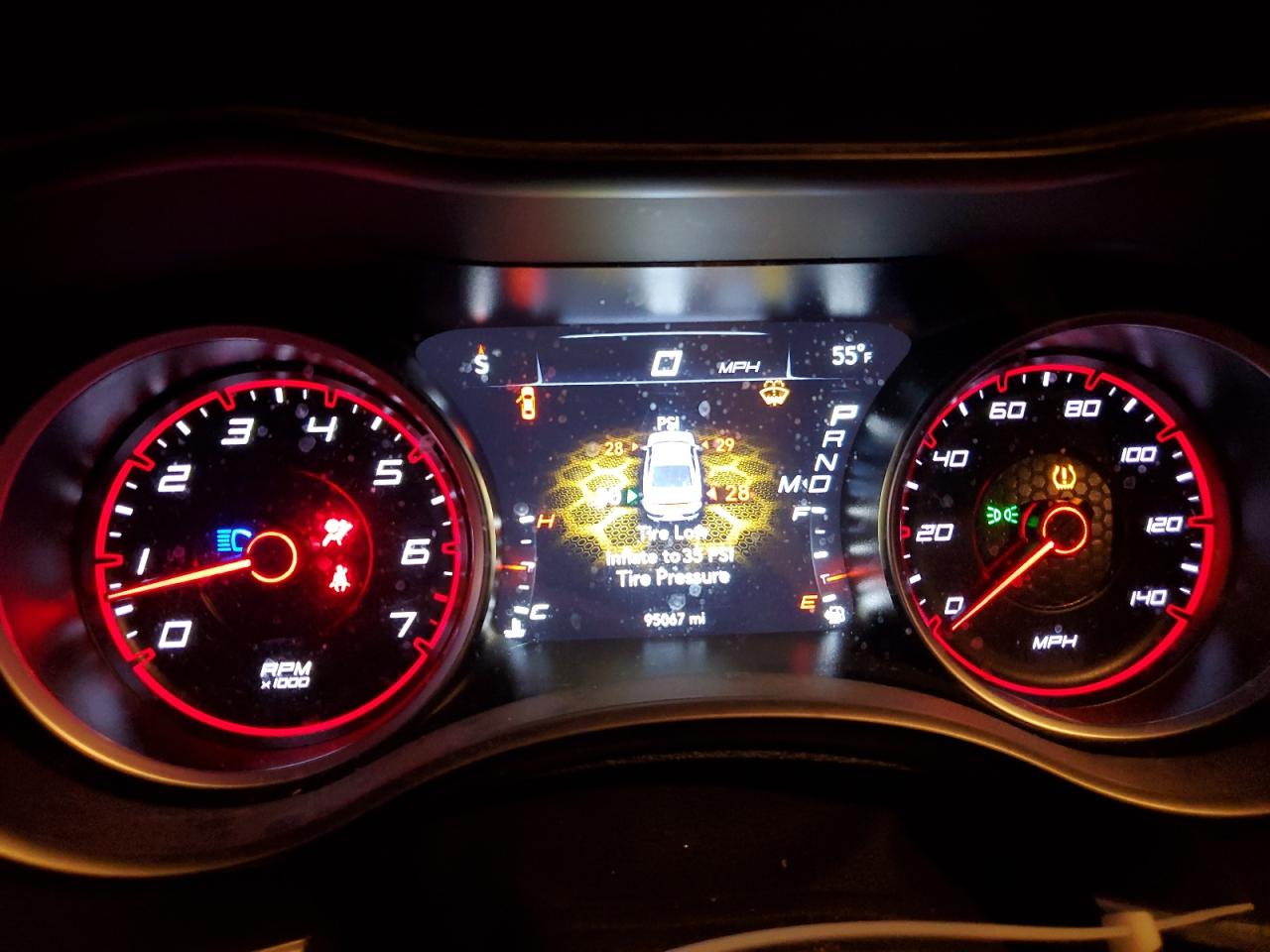 2021 Dodge Charger - Image 9
