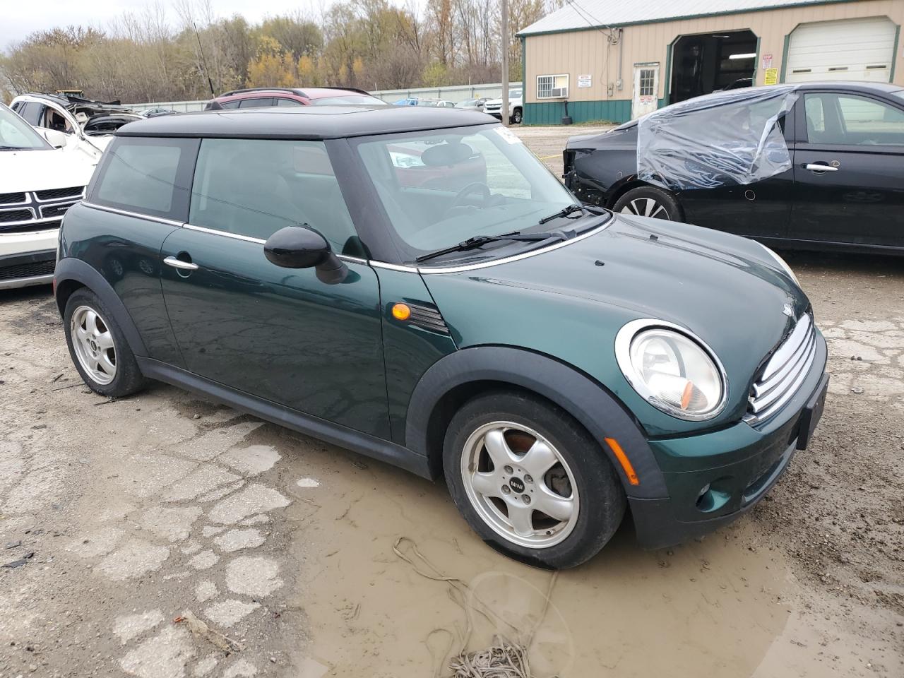 2010 MINI Cooper - Image 4