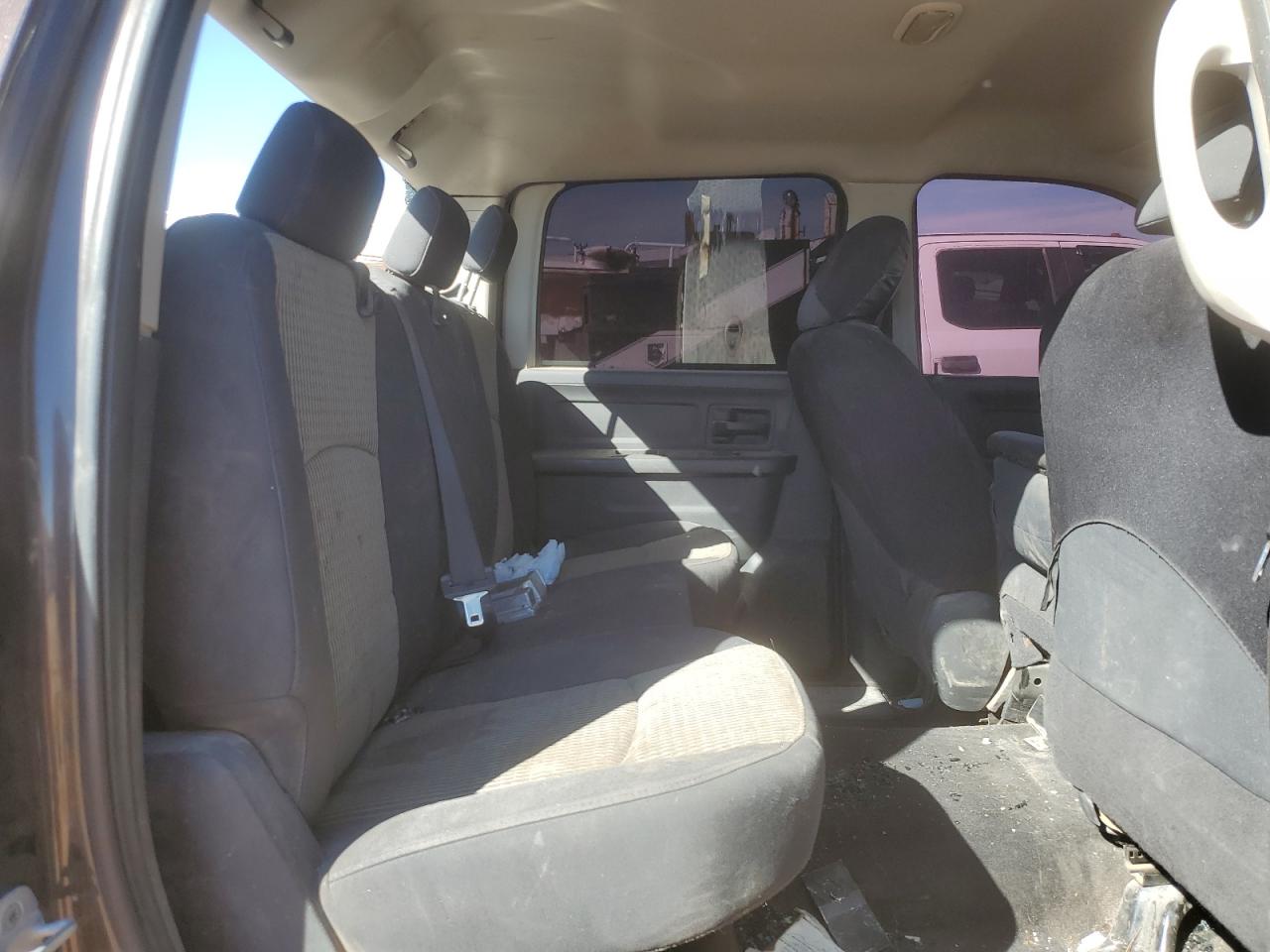 2010 Dodge RAM - Image 10