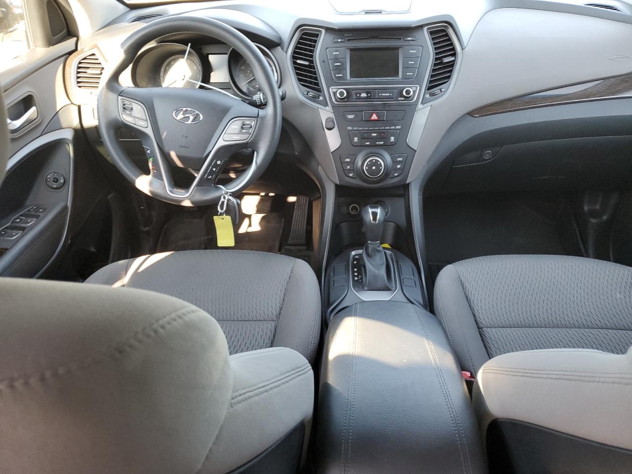 2018 Hyundai Santa Fe - Image 8