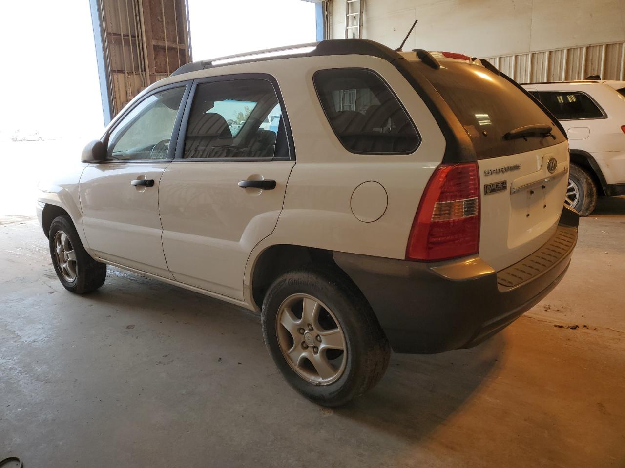 2008 Kia Sportage - Image 2