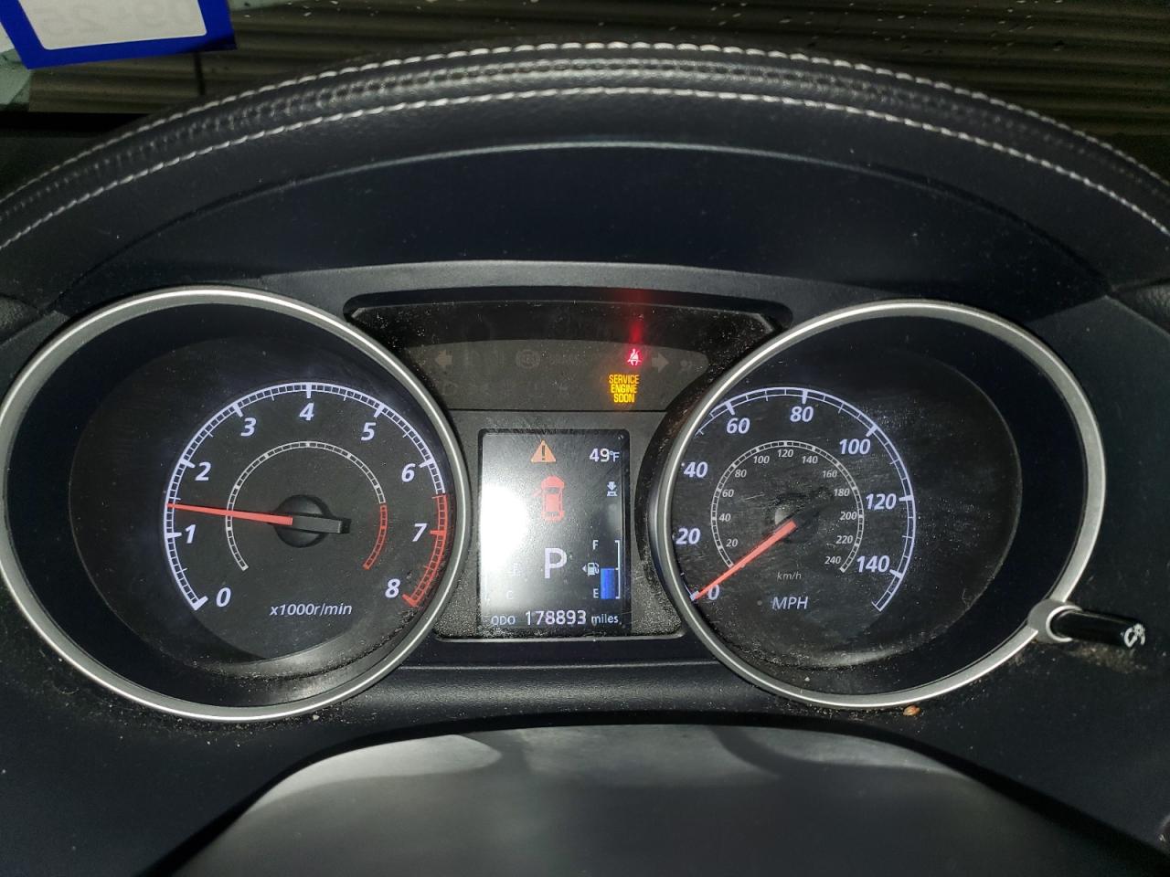 2012 Mitsubishi Outlander - Image 9