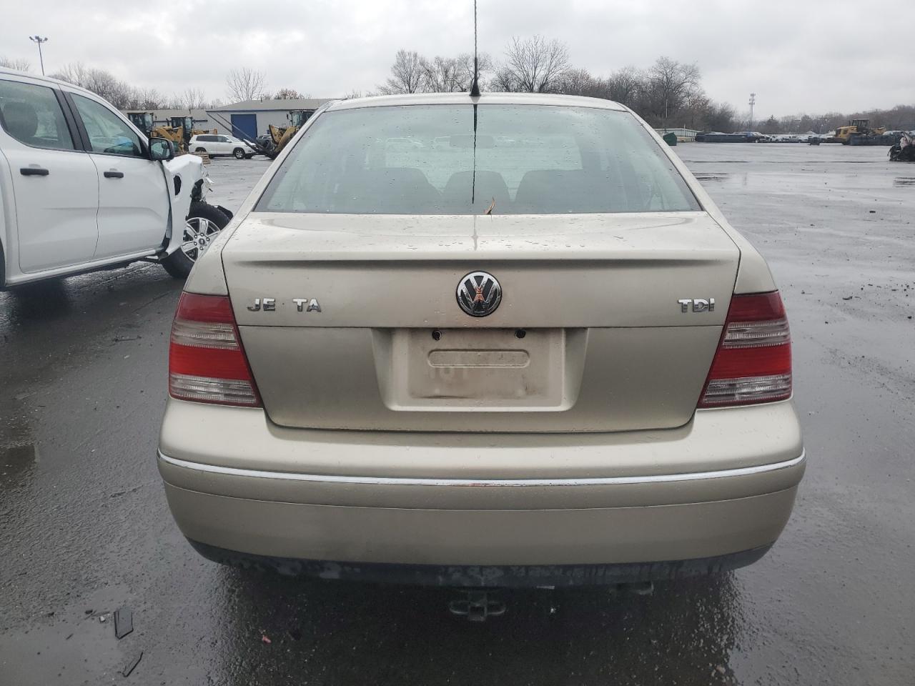 2004 Volkswagen Jetta - Image 6