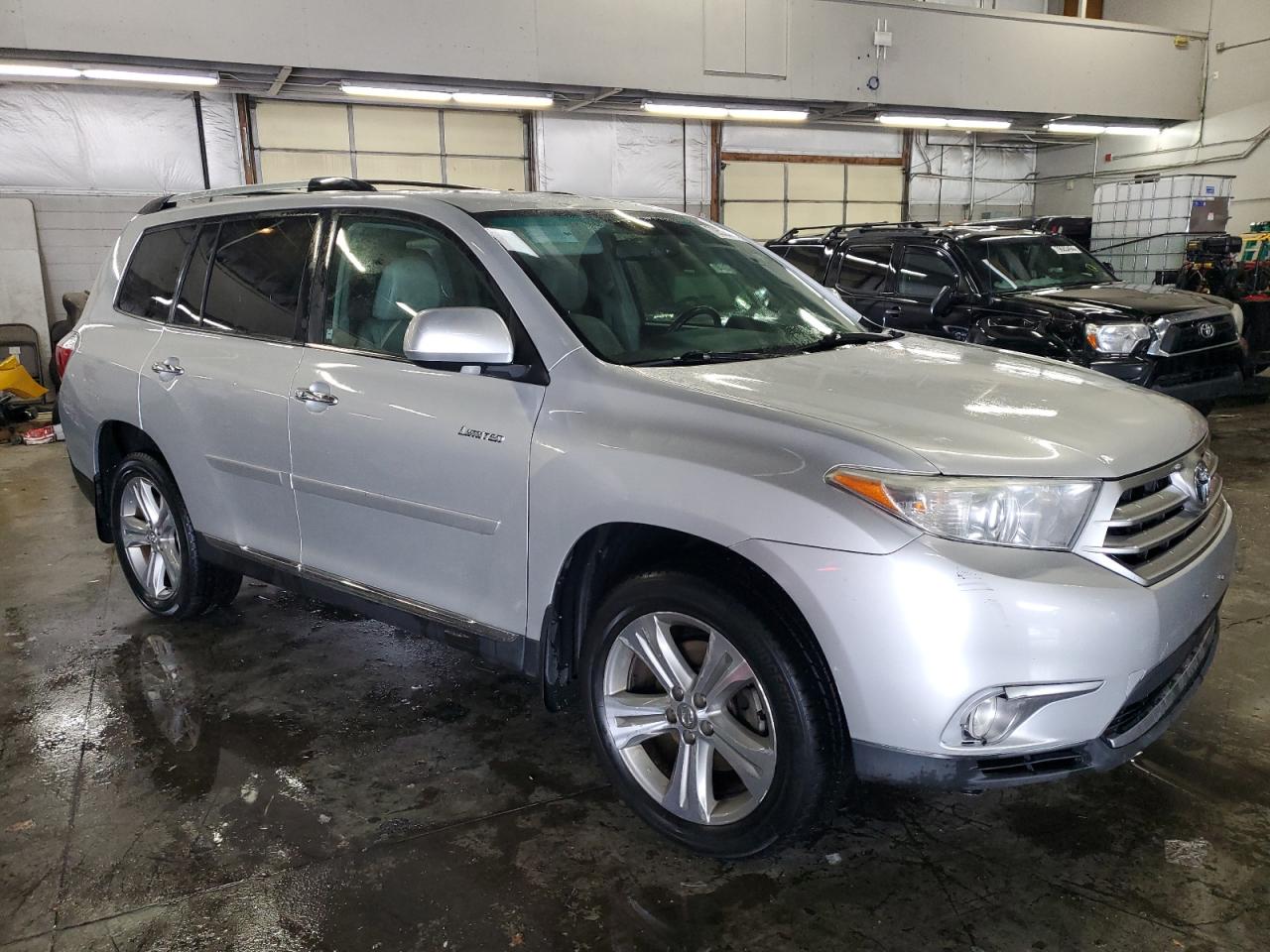 2012 Toyota Highlander - Image 4