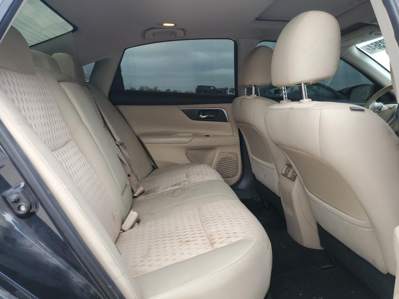 2016 Nissan Altima - Image 10