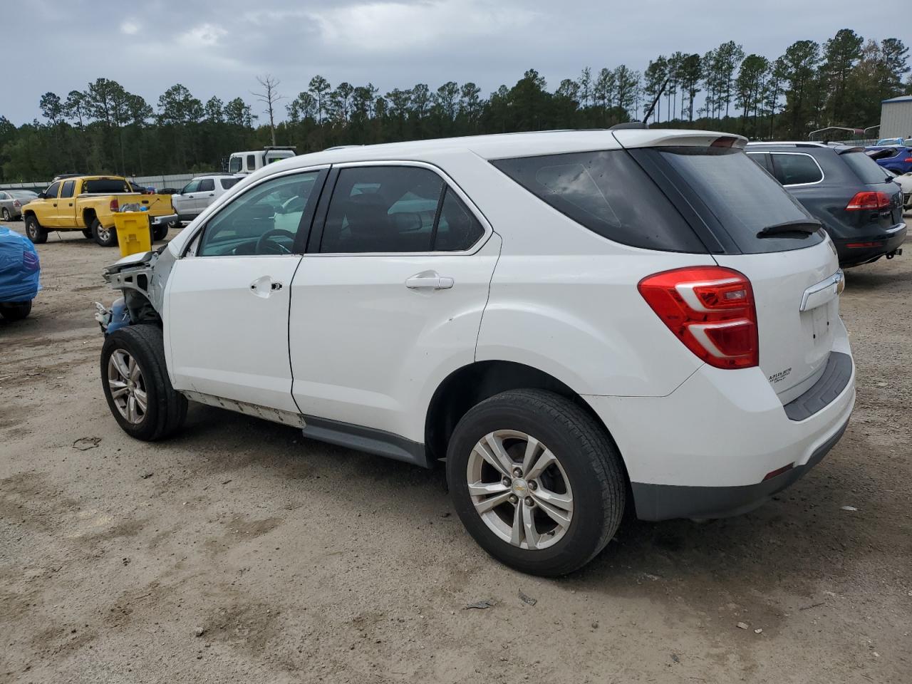 2016 Chevrolet Equinox - Image 2