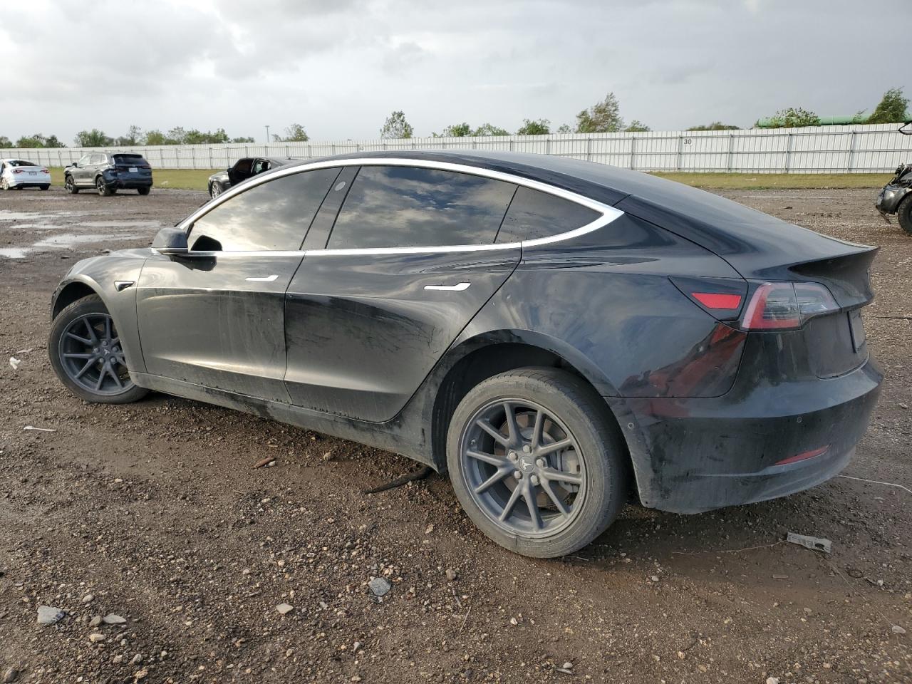 VIN 5YJ3E1EA1KF395283 2019 TESLA MODEL 3 no.2