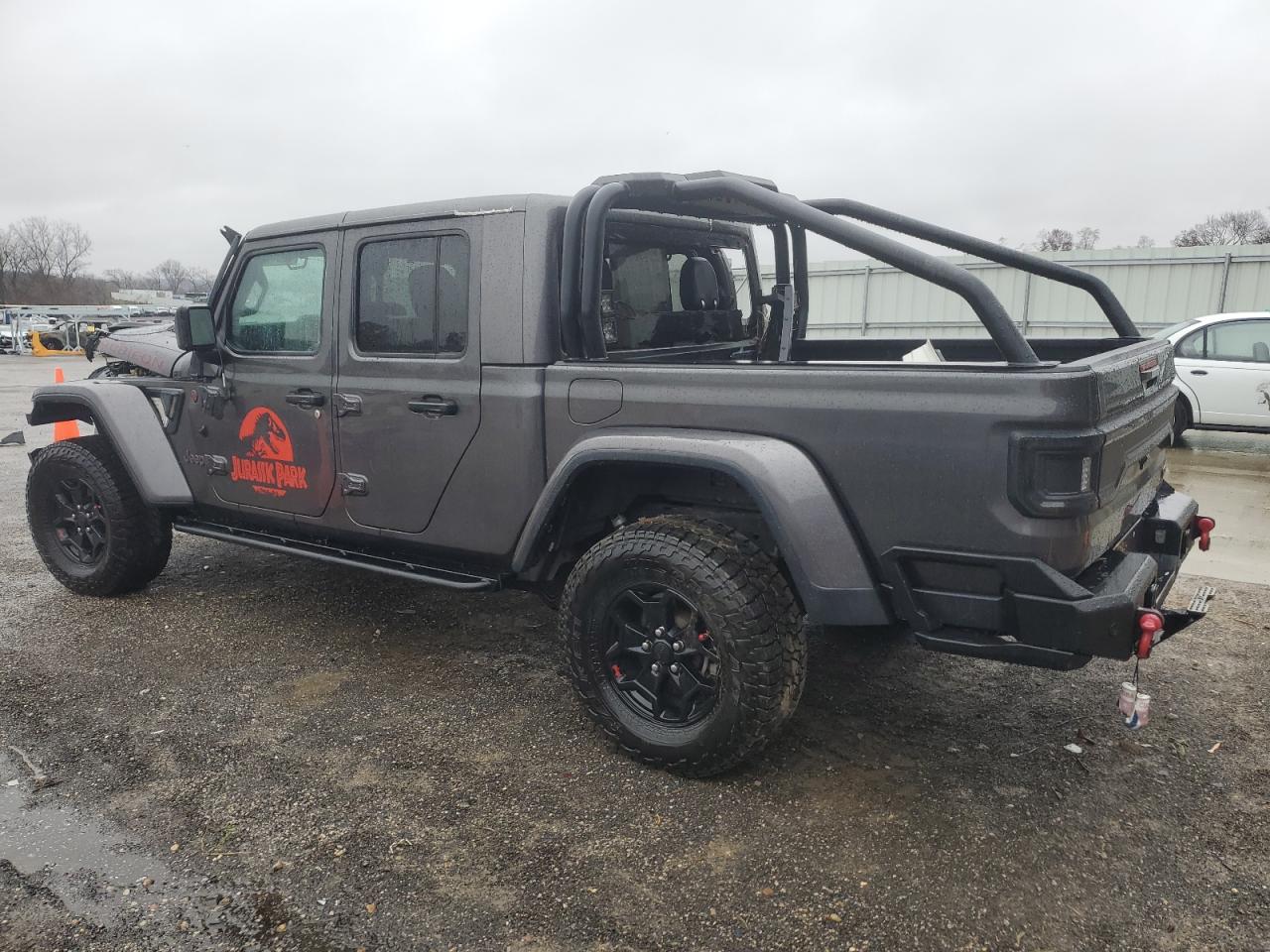 2020 Jeep Gladiator - Image 2