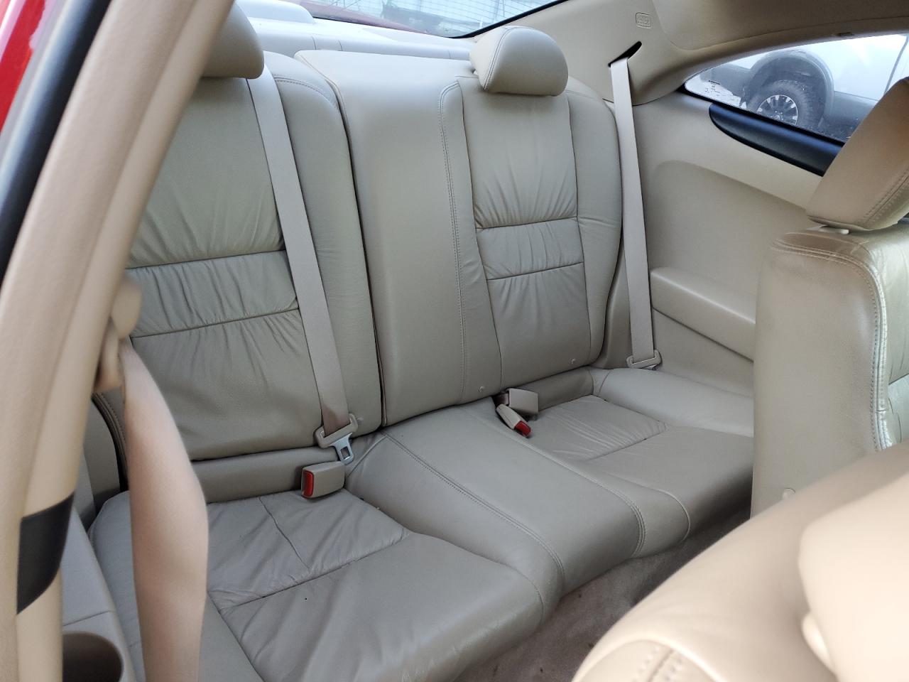 2004 Honda Accord - Image 10