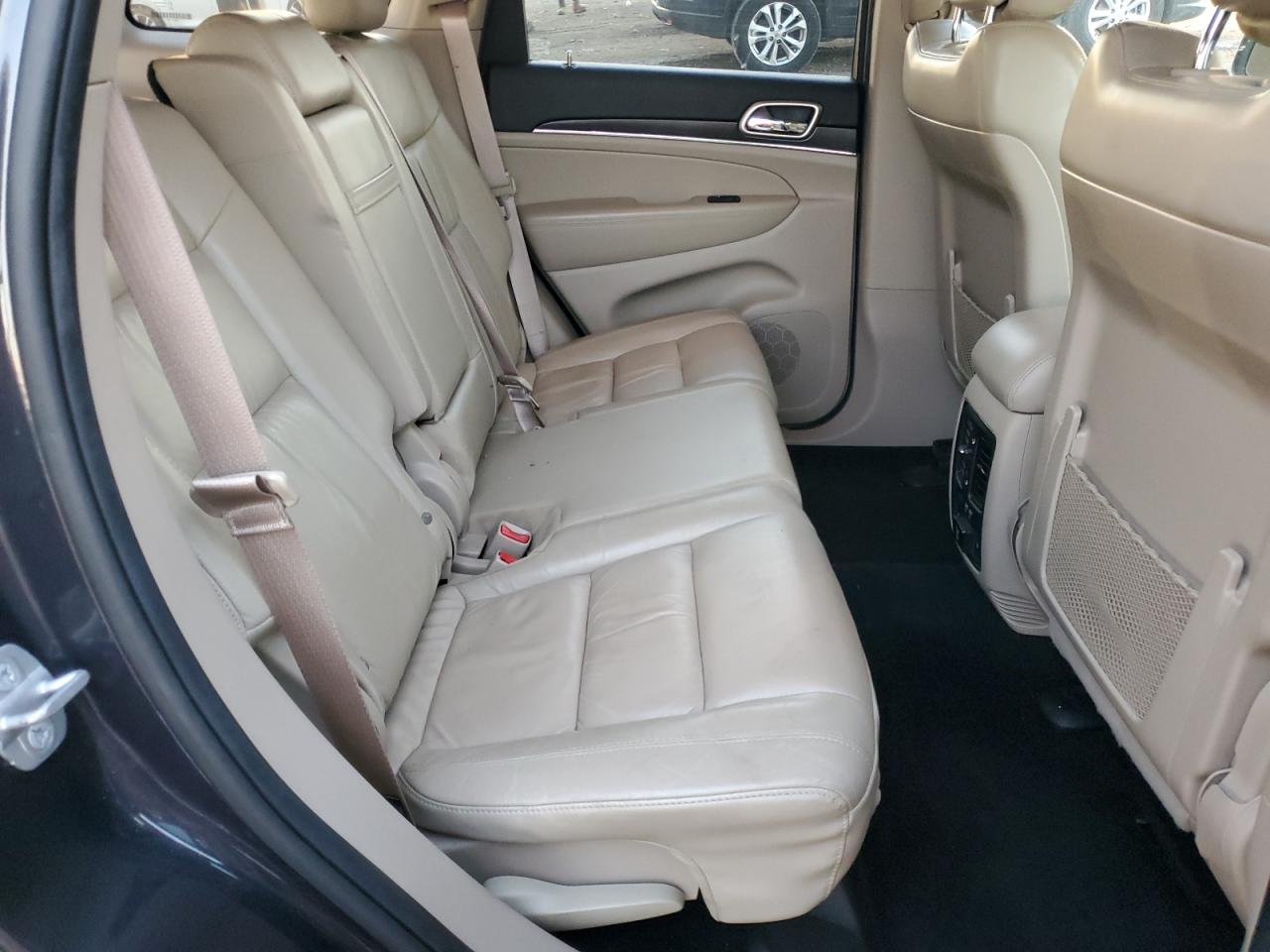 2014 Jeep Grand Cherokee - Image 11