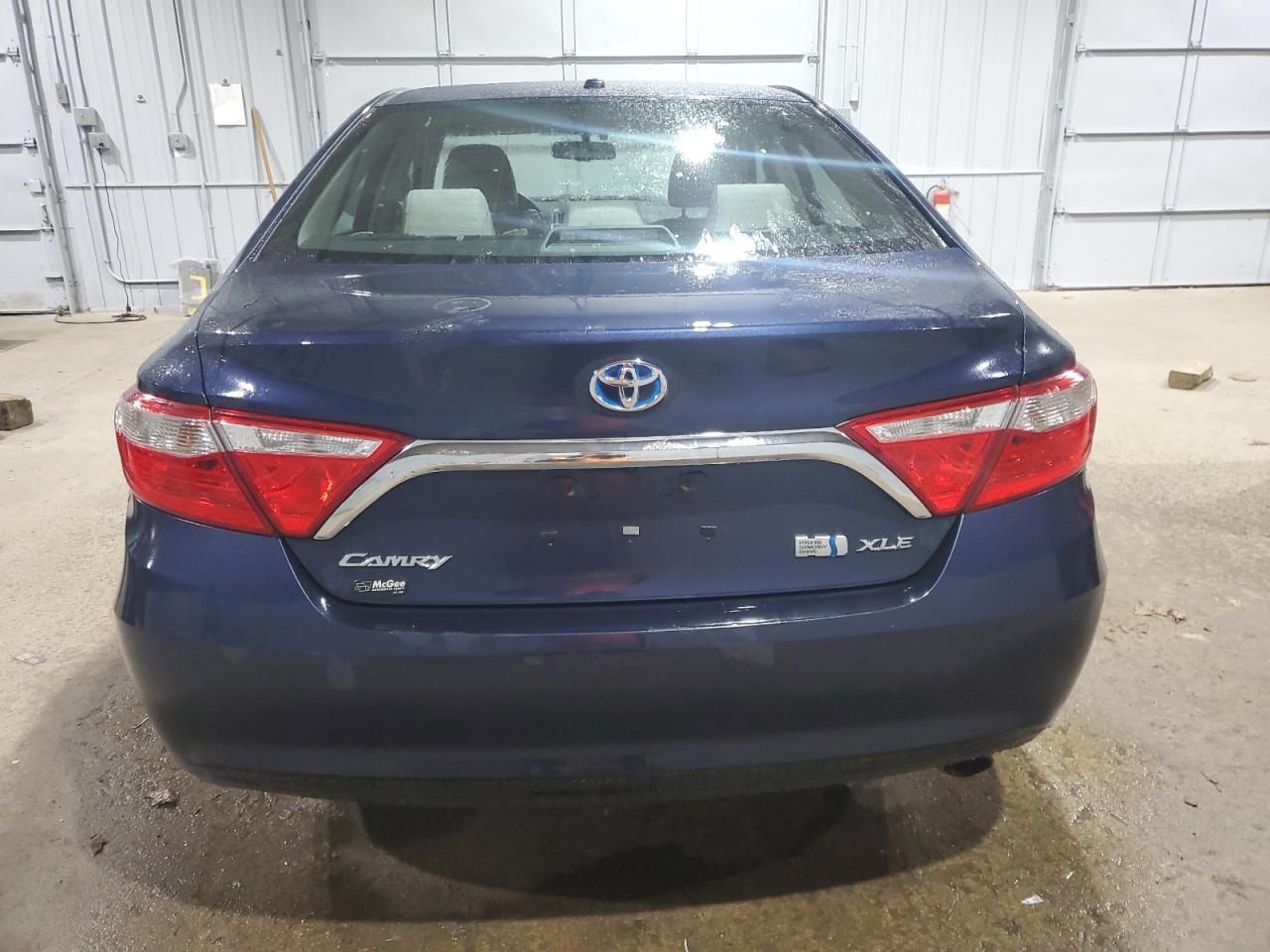 2015 Toyota Camry - Image 6