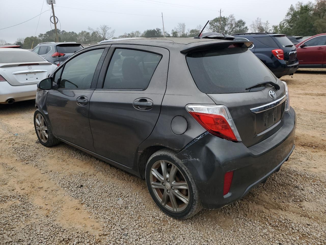 VIN JTDKTUD31DD562709 2013 TOYOTA YARIS no.2