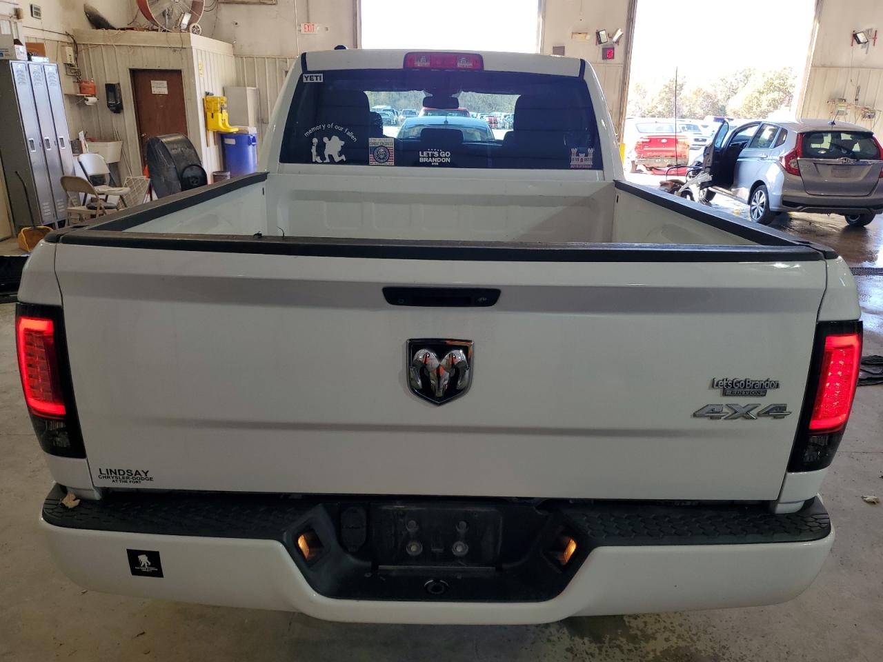 2016 RAM 1500 - Image 6