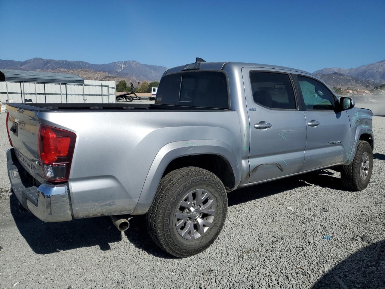 VIN 3TMCZ5AN8JM150110 2018 TOYOTA TACOMA no.3