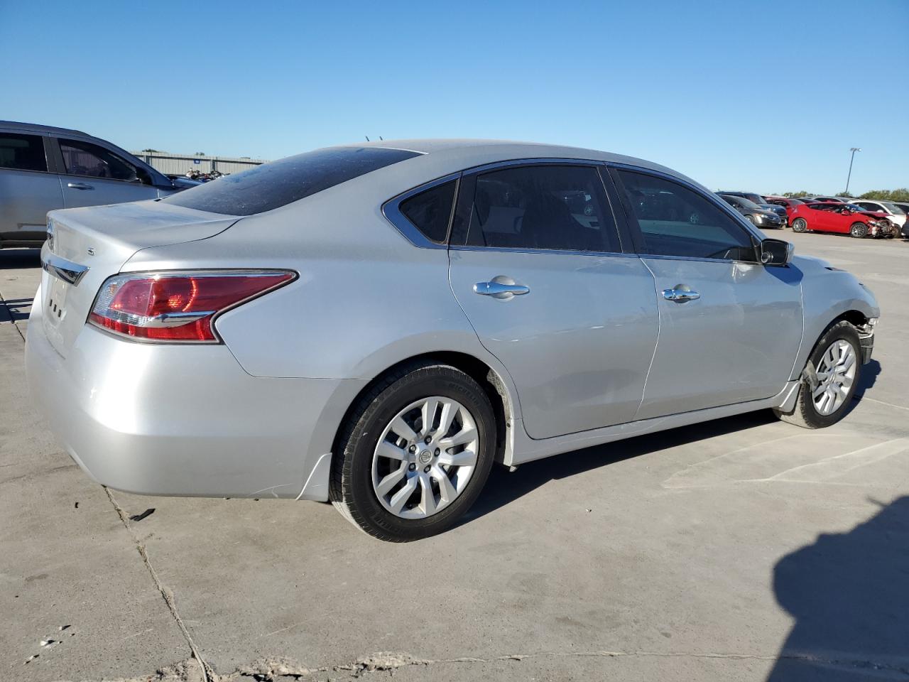 2015 Nissan Altima - Image 3