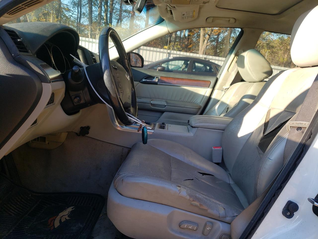 2008 Infiniti M - Image 7