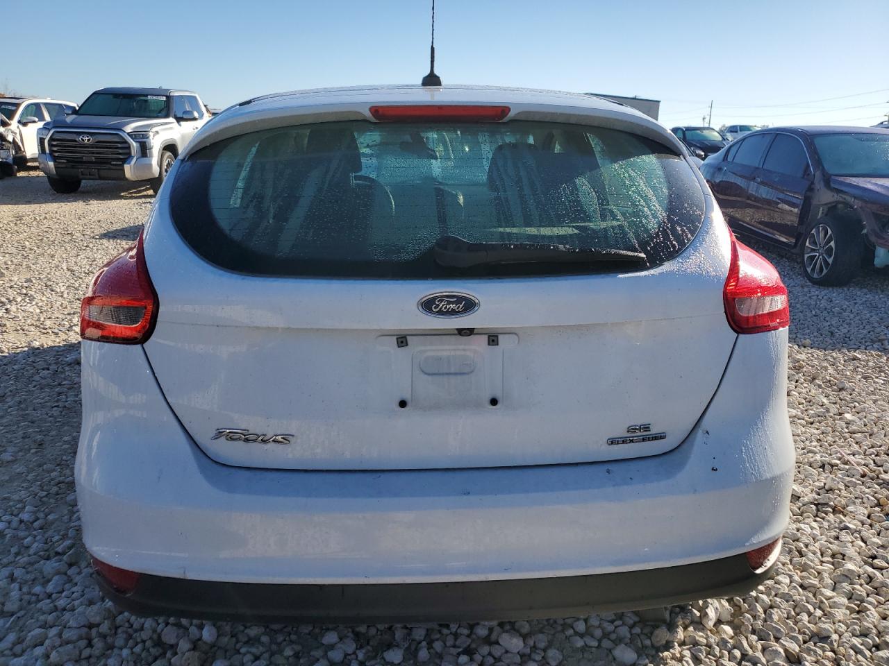 VIN 1FADP3K29GL308084 2016 FORD FOCUS no.6