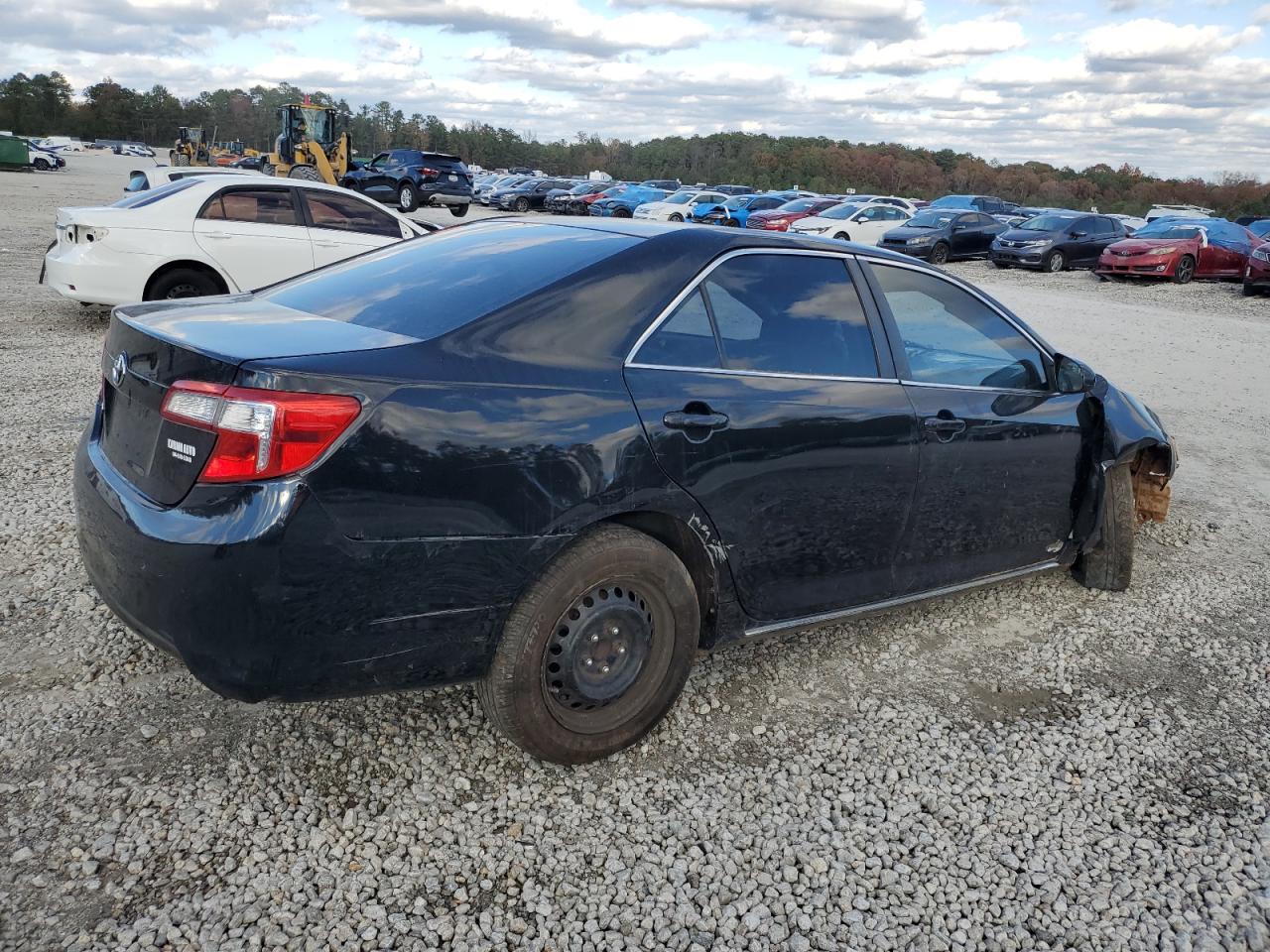 VIN 4T1BF1FK5DU230889 2013 TOYOTA CAMRY no.3