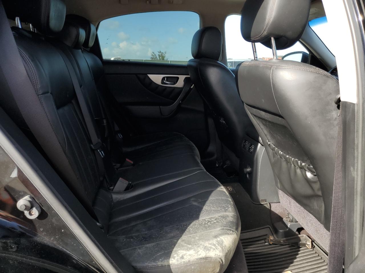 2014 Infiniti QX70 - Image 11