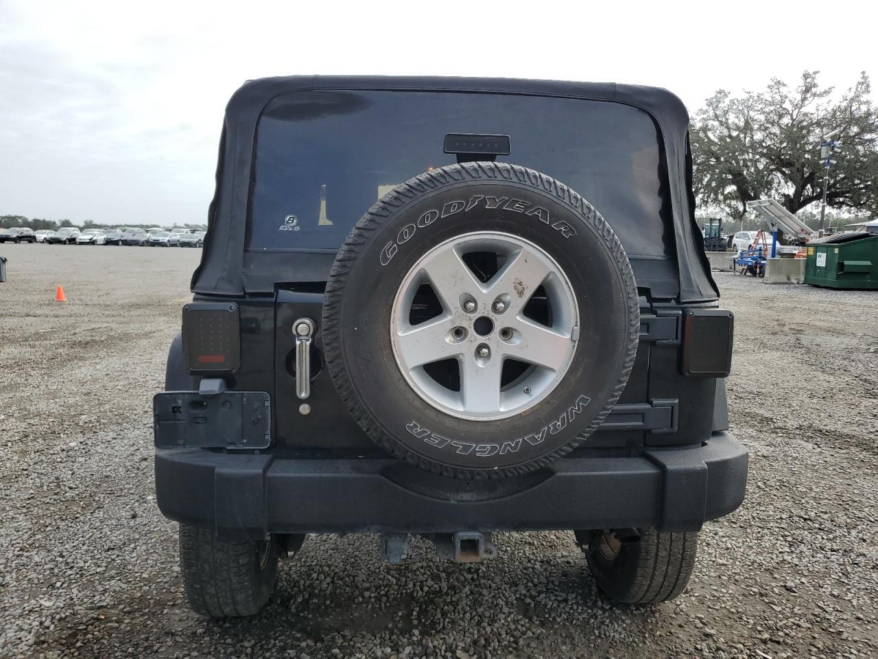 2007 Jeep Wrangler X VIN: 1J4GA39167L136662 Lot: 78183874