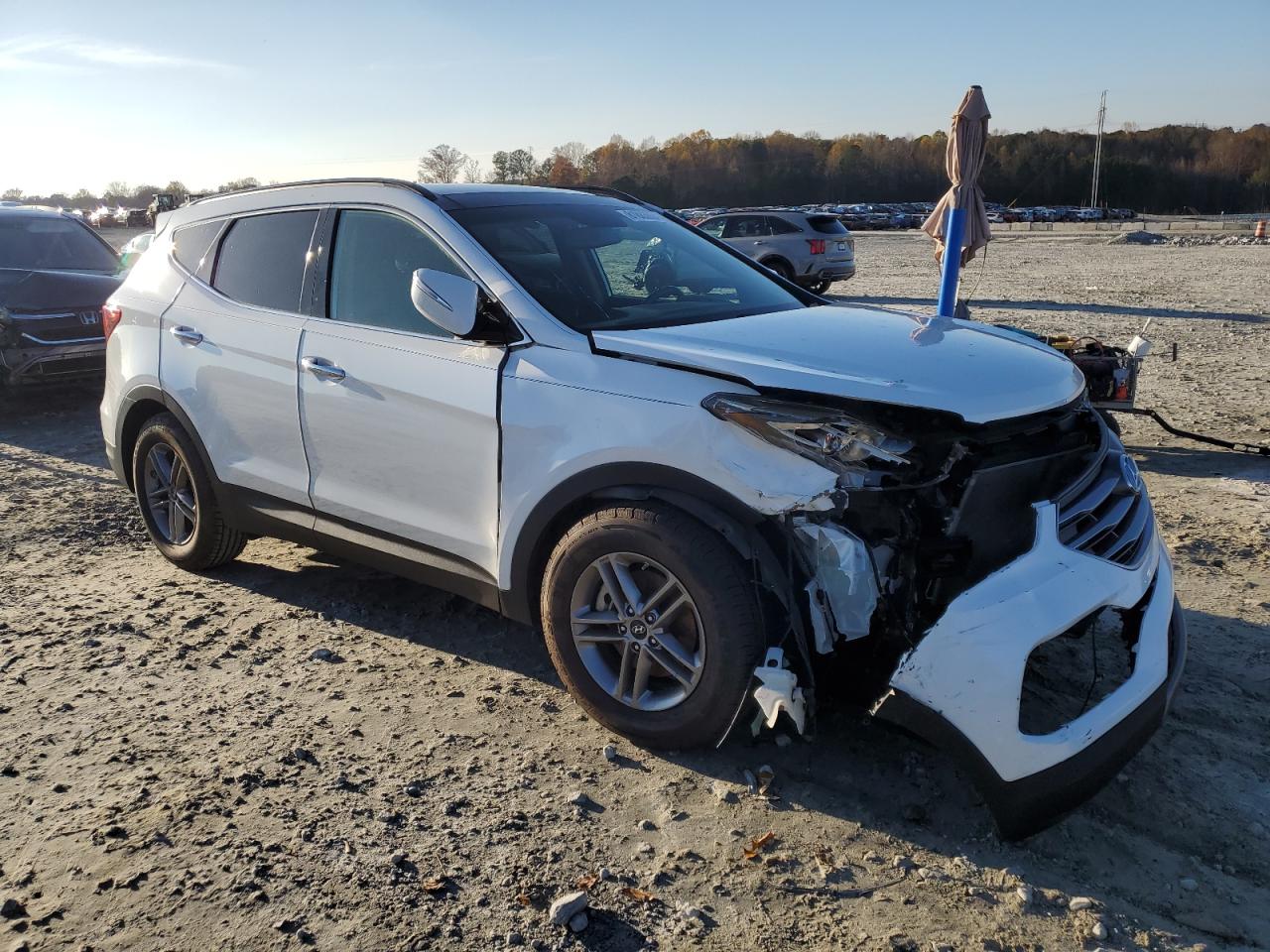2017 Hyundai Santa Fe - Image 4
