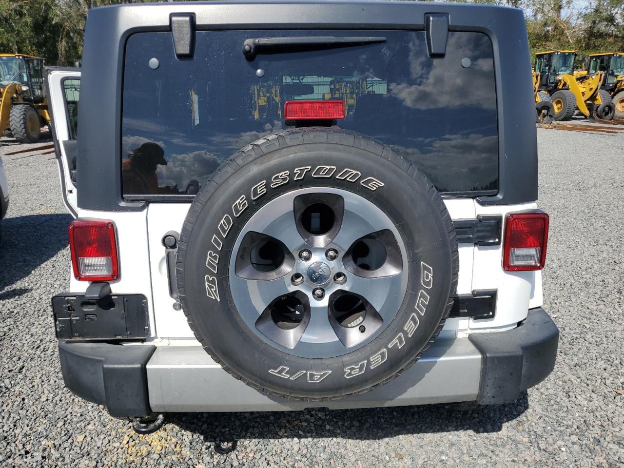2017 Jeep Wrangler - Image 6