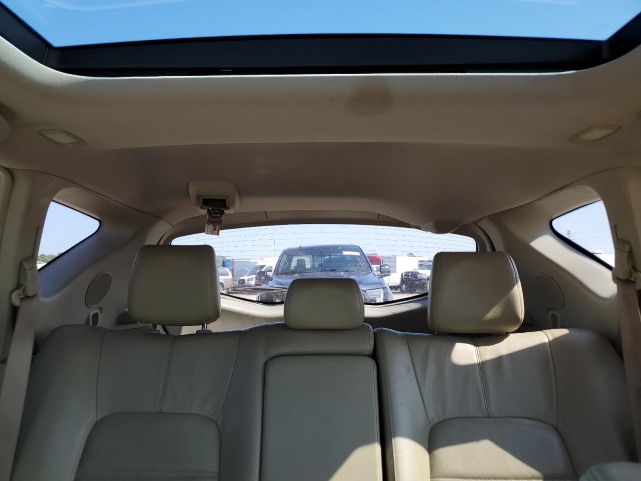 2011 Nissan Murano - Image 10