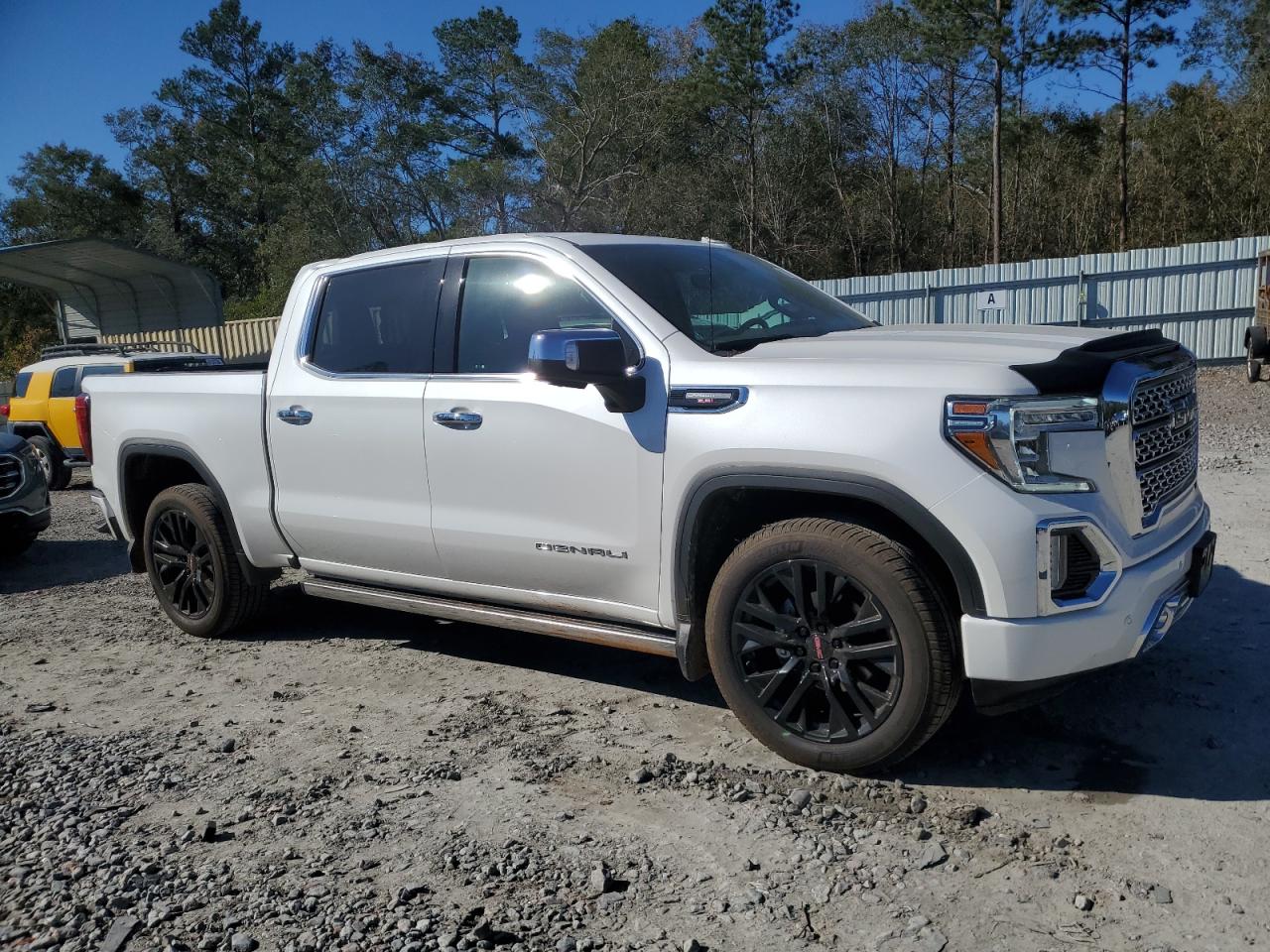2021 GMC Sierra - Image 4