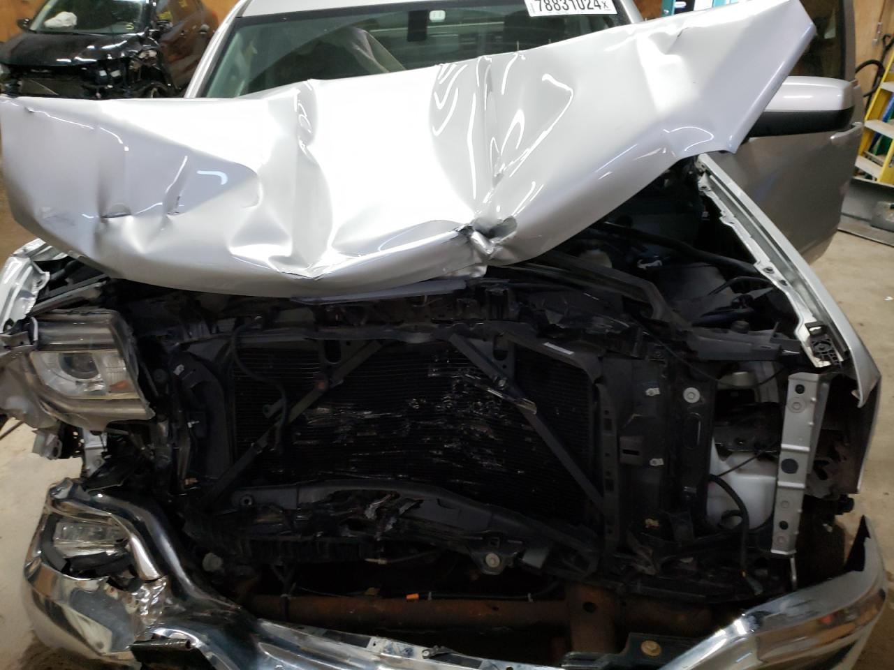 2016 GMC Sierra - Image 11