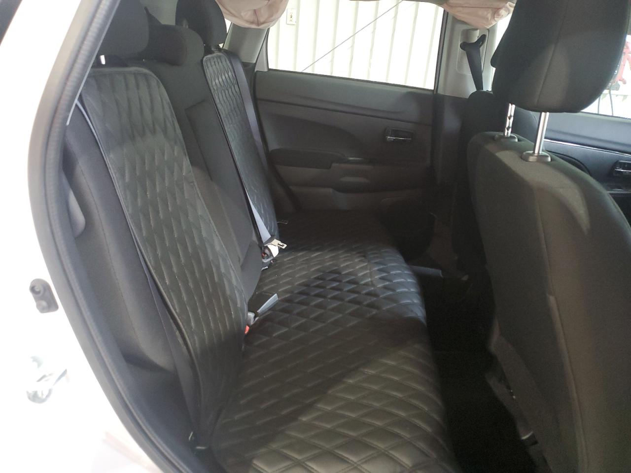2024 Mitsubishi Outlander - Image 11