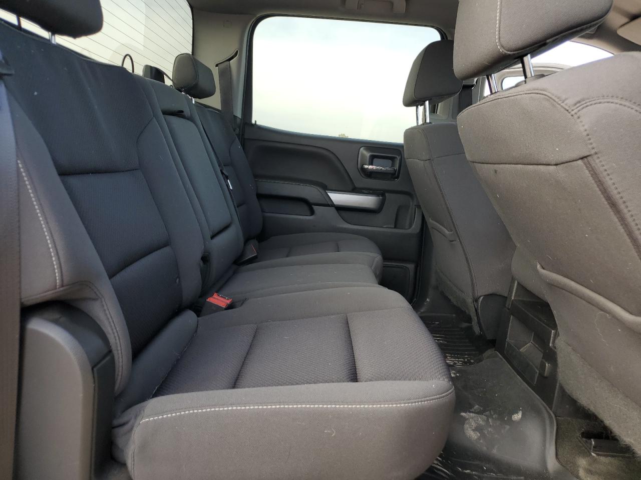 2018 Chevrolet Silverado - Image 10