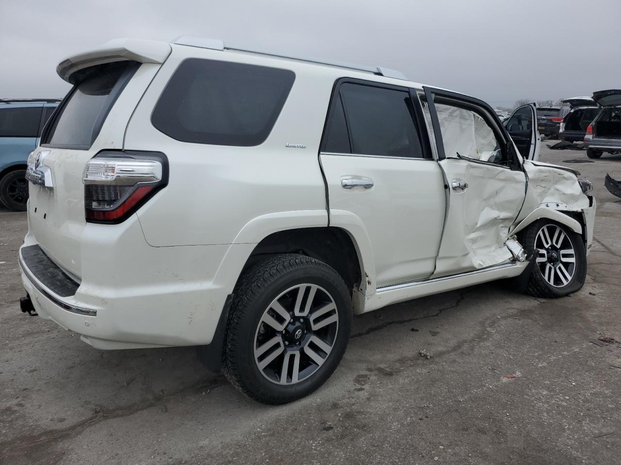 VIN JTEKU5JR9P6203267 2023 TOYOTA 4RUNNER no.3