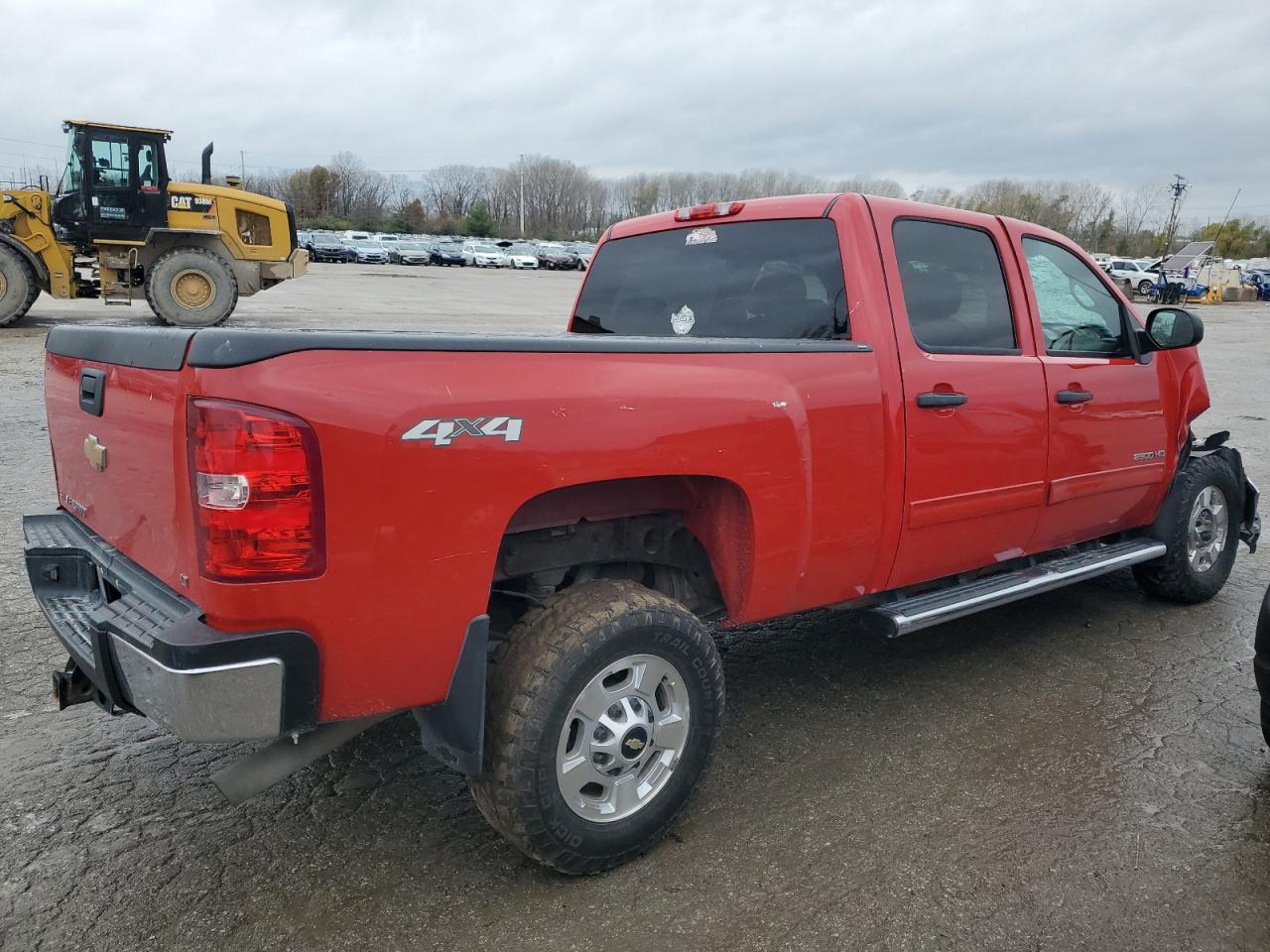 2013 Chevrolet Silverado - Image 3