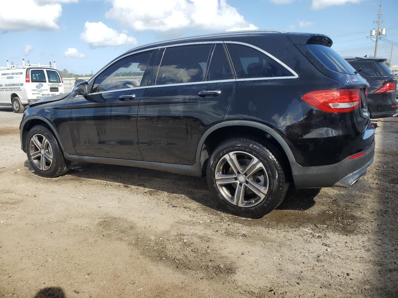 VIN WDC0G4JB4GF023818 2016 MERCEDES-BENZ GLC-CLASS no.2